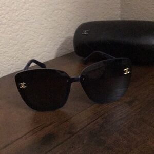 CHANEL sunglasses